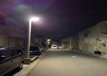 LED防犯灯により明るくなった生活道路